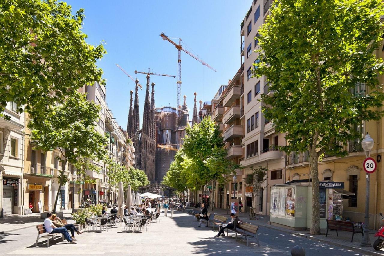 Tendency Sagrada Familia Deluxe Barcelona Luaran gambar